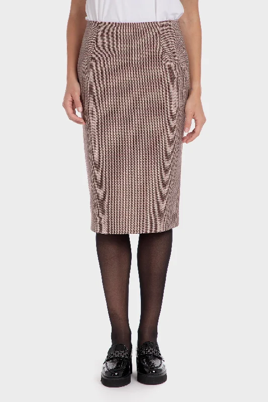 Checked skirt ruffled skirt detail