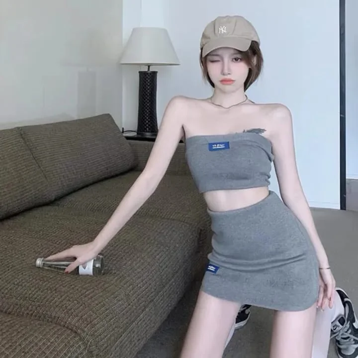 2 Pcs women's strapless top + short skirt, sexy set X4301559 silk skirt smooth