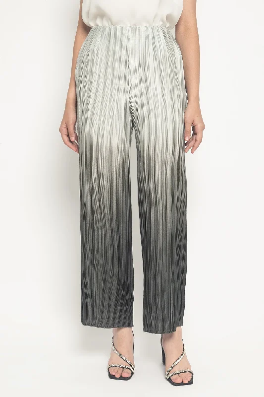 Pleated Pants in Grey Comfortable Denim Leggings