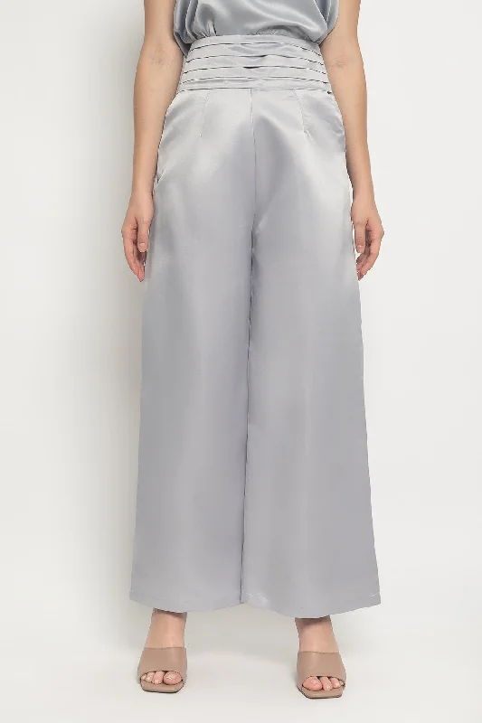 Peggy Pants in Silver Chic Faux Leather Pants