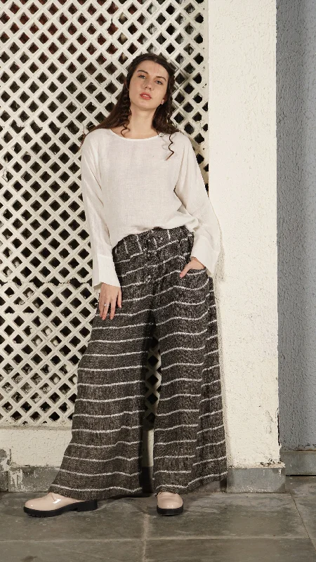 Akari Linen Blend Pant in Onyx Comfortable Cargo Pants