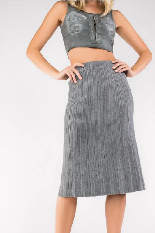 Sweater Midi Skirt In Grey Houndstooth Herringbone Solid