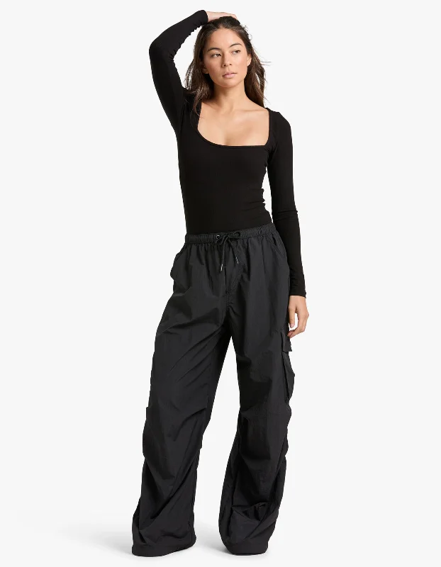 Award Spray Pant - Black Classic Flared Pants