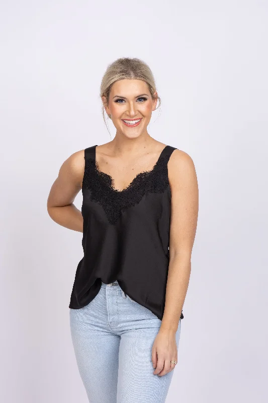 Nic+Zoe Lace Cami Tank In Black Onyx layering tank top