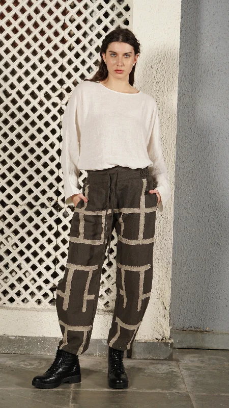 Benton Linen Blend Pants in Khaki Fashionable Tapered Leg Pants