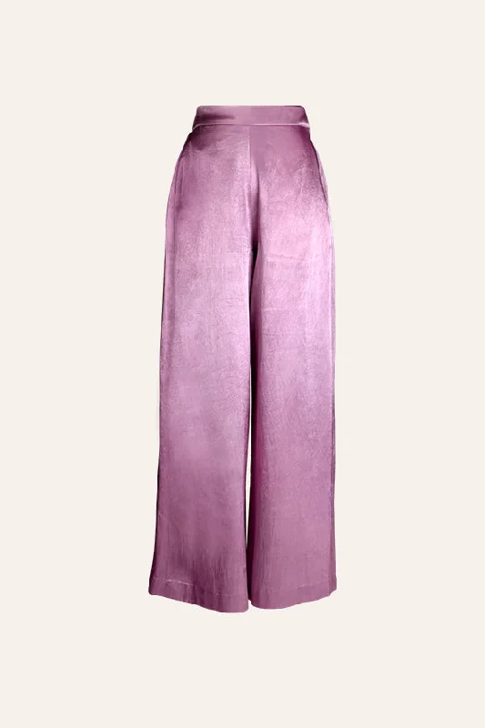 Elsa Pants in Lavender Slim-Fit Khaki Pants