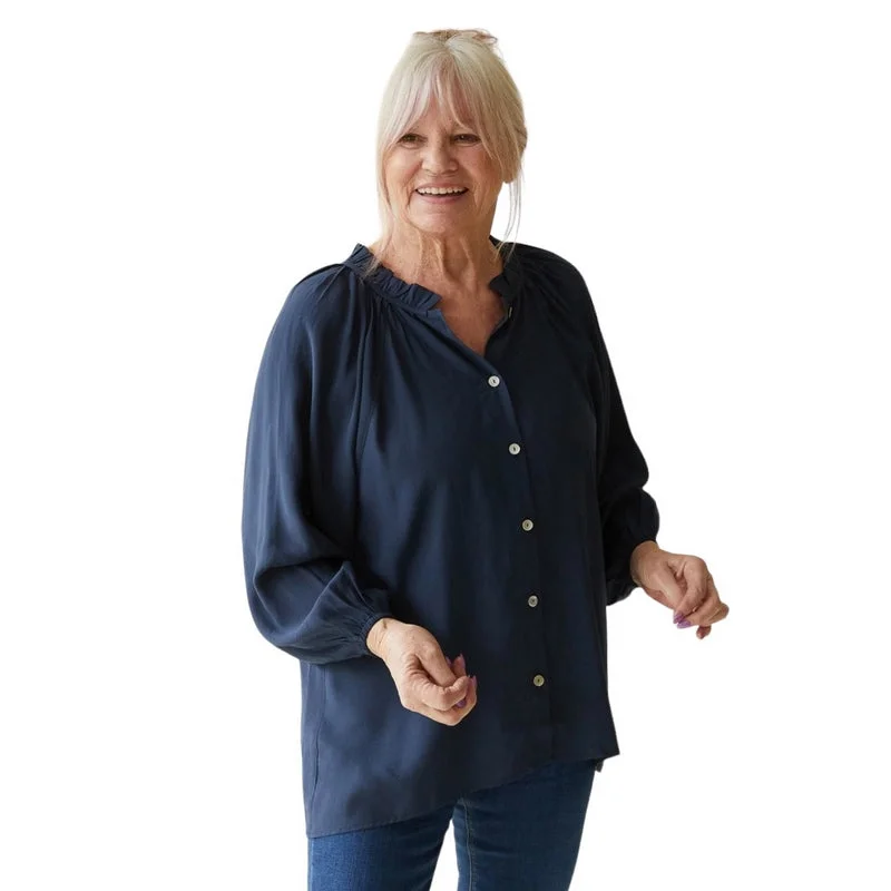 Michelle Shirt in Navy Seamless Knitted Crochet
