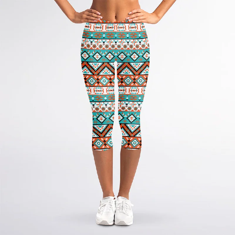 Navajo Geometric Pattern Print Women's Capri Leggings Fashionable Moisture-Wicking Leggings