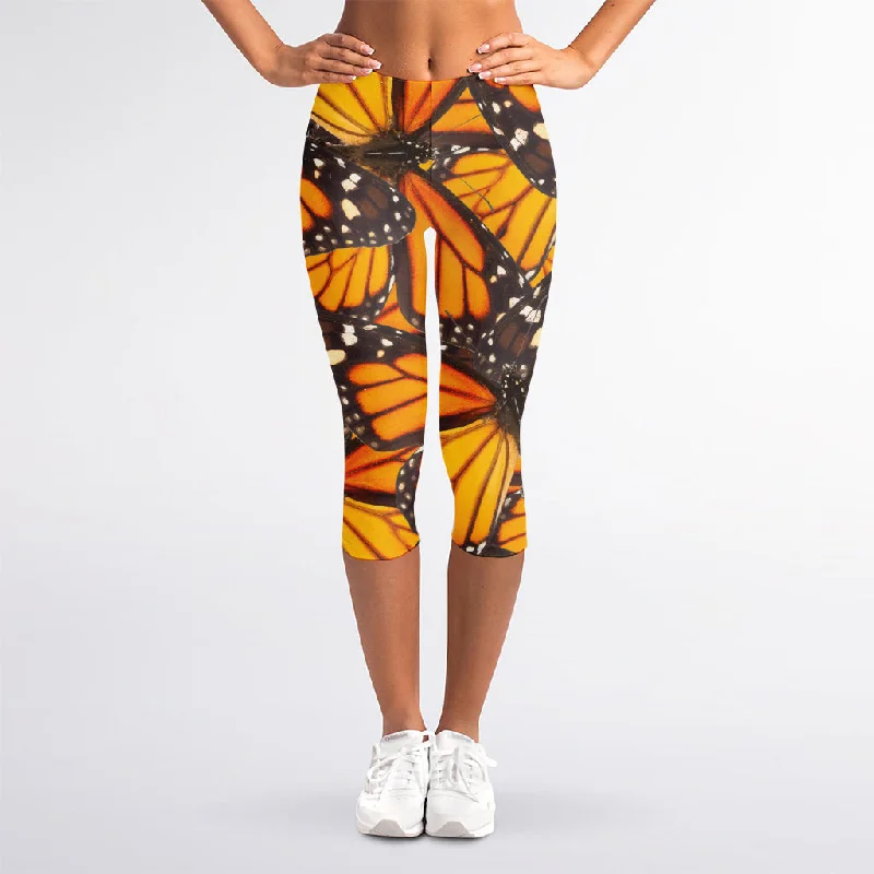 Orange Monarch Butterfly Pattern Print Women's Capri Leggings Fashionable Printed Leggings