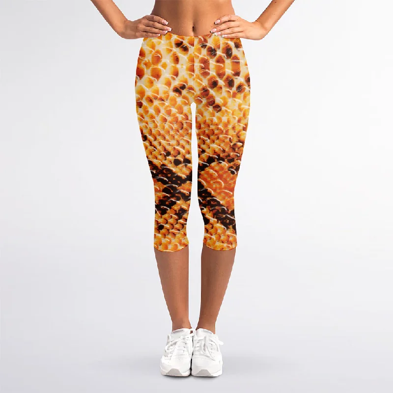 Orange Snakeskin Print Women's Capri Leggings Comfortable Wide-Band Leggings