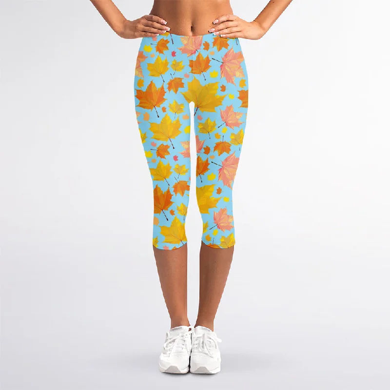 Pastel Maple Leaves Pattern Print Women's Capri Leggings Casual Slim-Fit Leggings