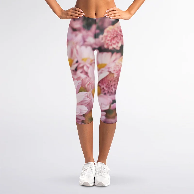 Pink Flowers Print Women's Capri Leggings Stylish Sweat-Proof Leggings